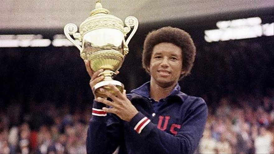 Un día como hoy: Arthur Ashe se convertía en el primer tenista afrodescendiente en conquistar Wimbledon | Canal Showsport