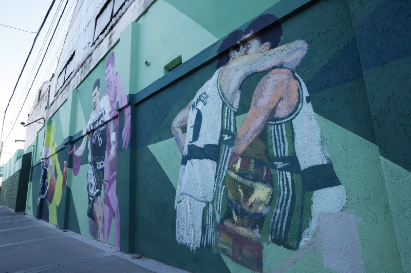 El tremendo mural cargado de historia que Atenas inauguró en su estadio | Canal Showsport
