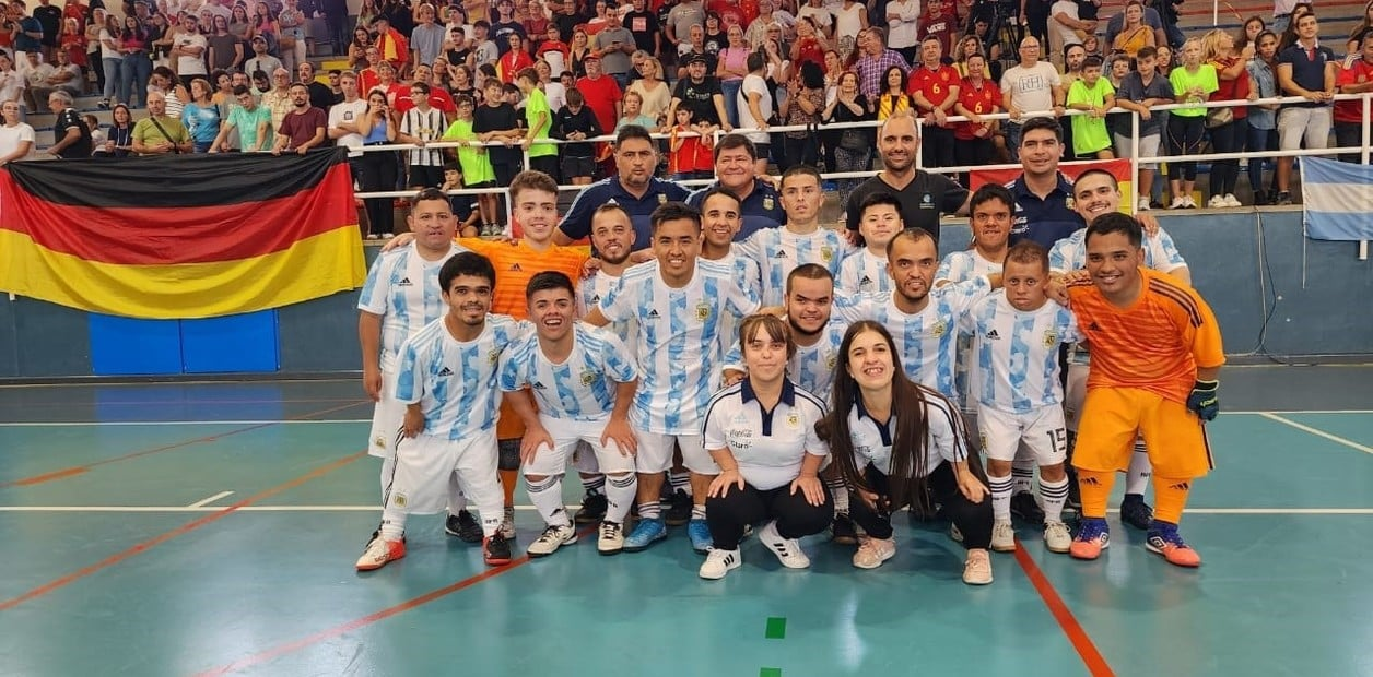 La selección argentina de talla baja se consagró campeona de la Eurocopa | Canal Showsport