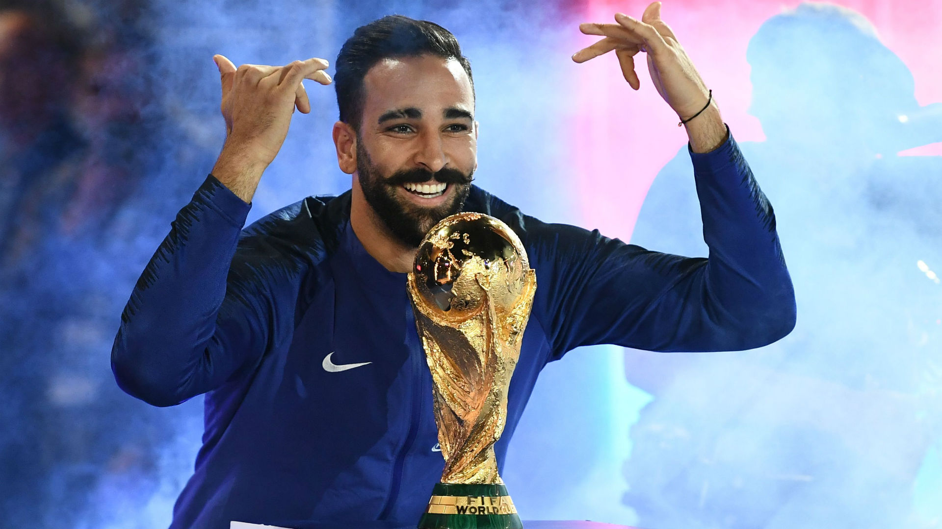 Un ex campeón del Mundo con Francia arremetió contra "Dibu" Martínez por sus festejos: "El hombre más odiado del fútbol" | Canal Showsport