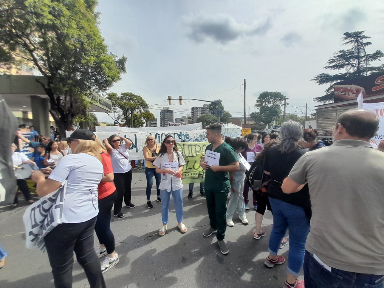 Trabajadores de la salud marchan en la ciudad | Canal Showsport