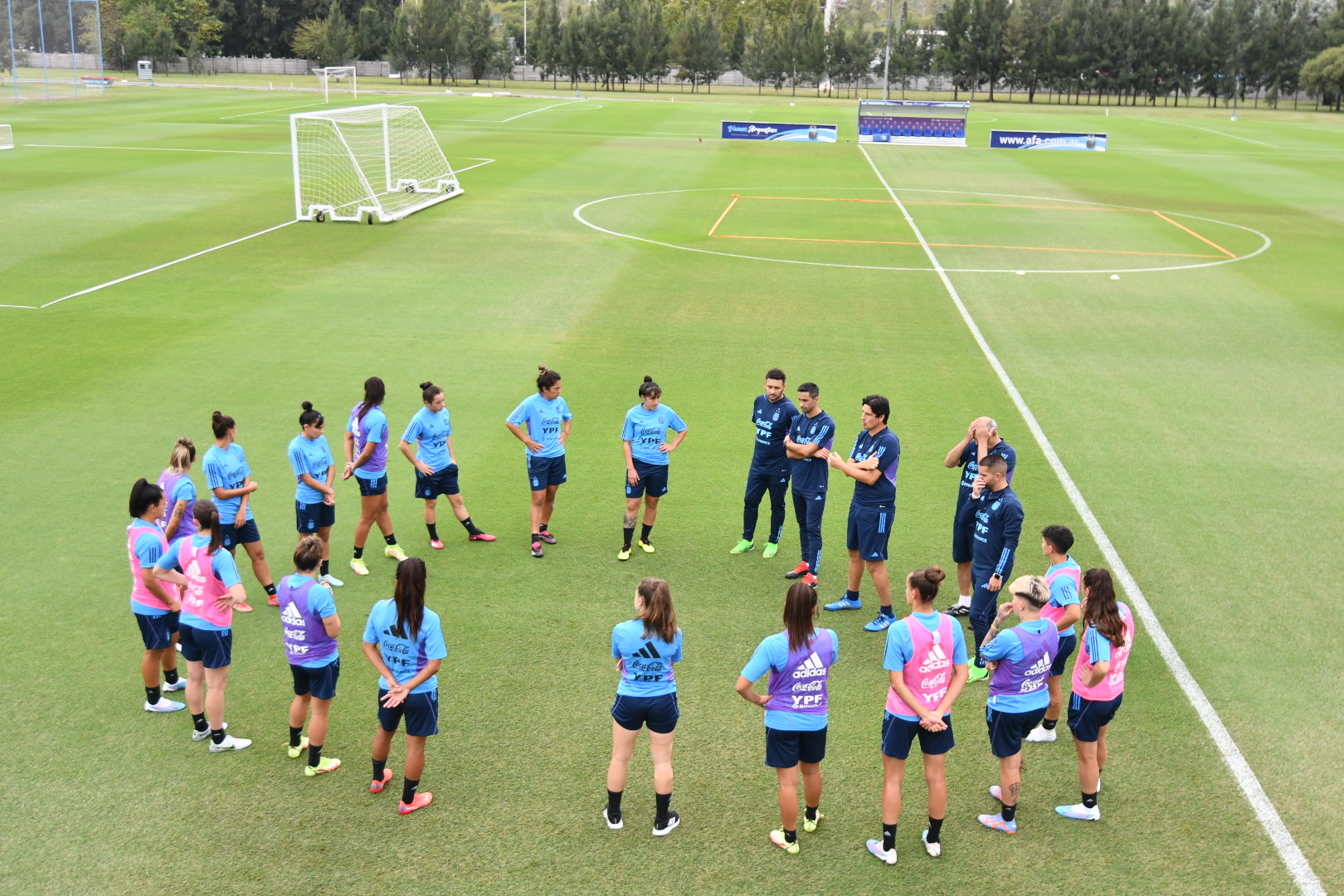 La Selección Argentina de fútbol femenino entrenará en la Boutique durante su estadía en Córdoba | Canal Showsport
