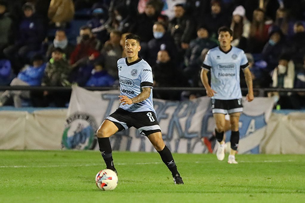 Dos equipos de la Primera Nacional tienen en la mira a dos jugadores de Belgrano | Canal Showsport