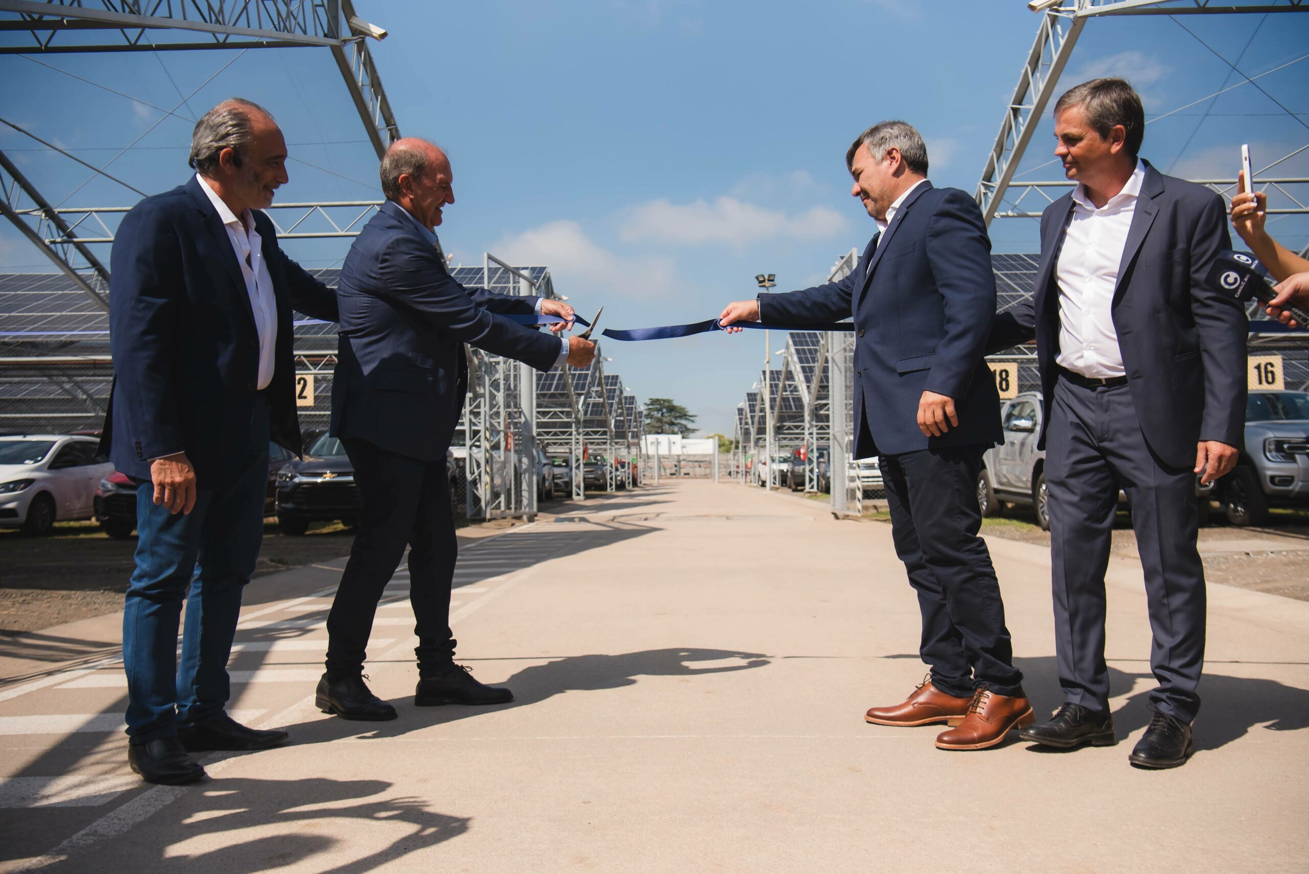 Maipú inauguró el primer parque solar comunitario del sector privado de Argentina | Canal Showsport