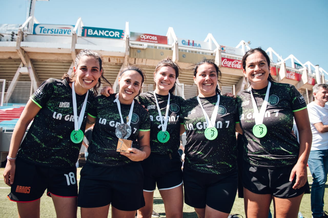 Torneo Relámpago de Fútbol Femenino: Passerini entregó las medallas a las campeonas | Canal Showsport