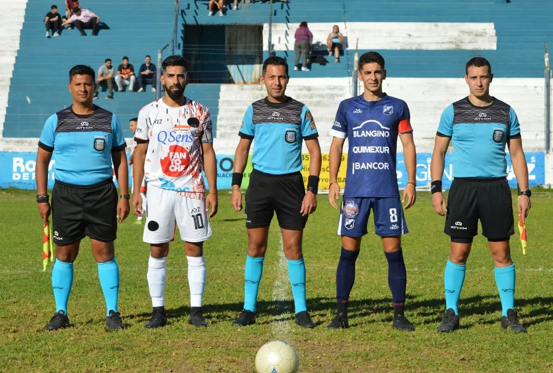 Juniors derrotó a Unión San Vicente y sigue en lo más alto | Canal Showsport