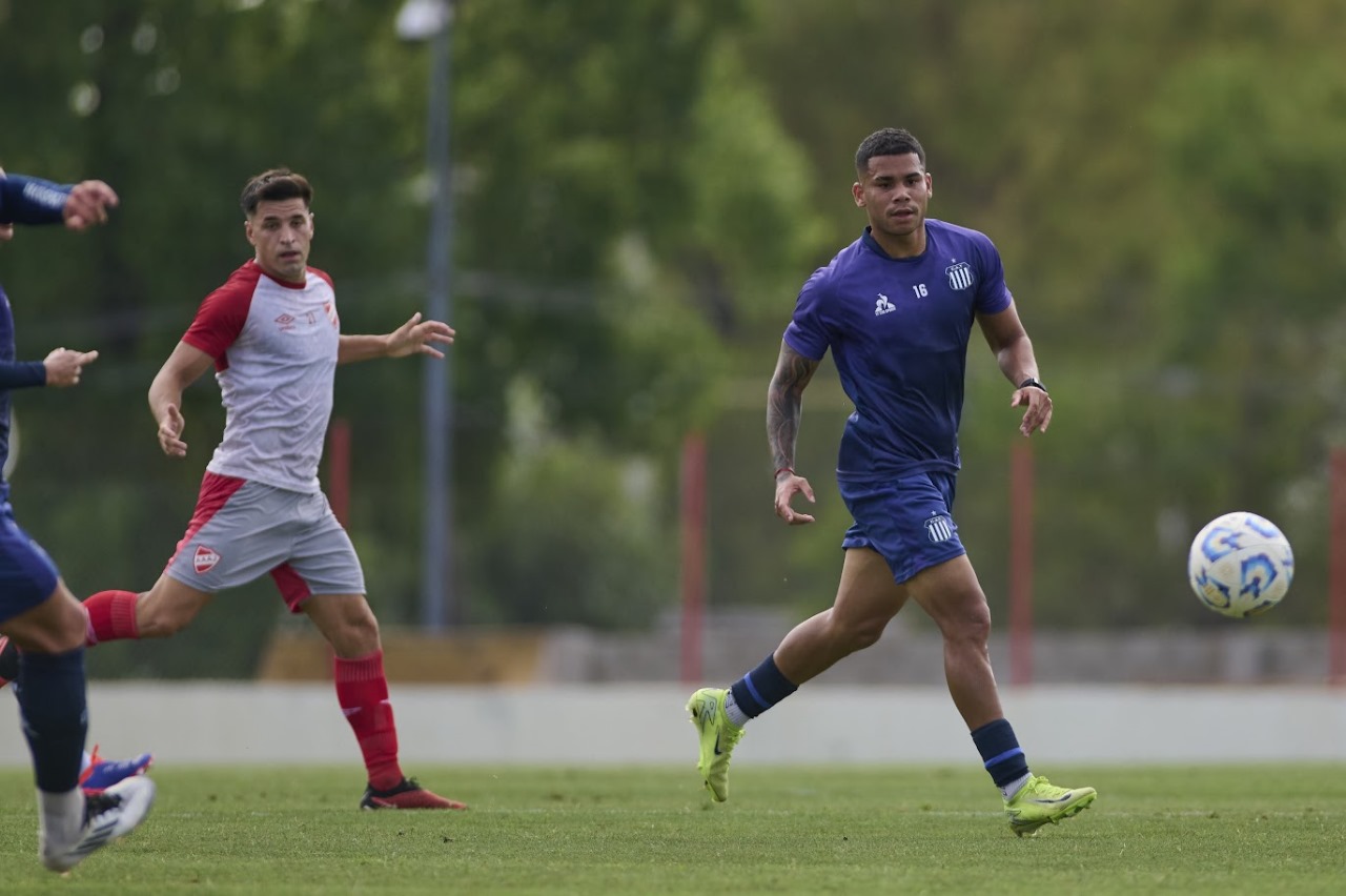 Con la vuelta de Botta, Talleres jugó dos amistosos ante Argentinos Juniors • Canal C